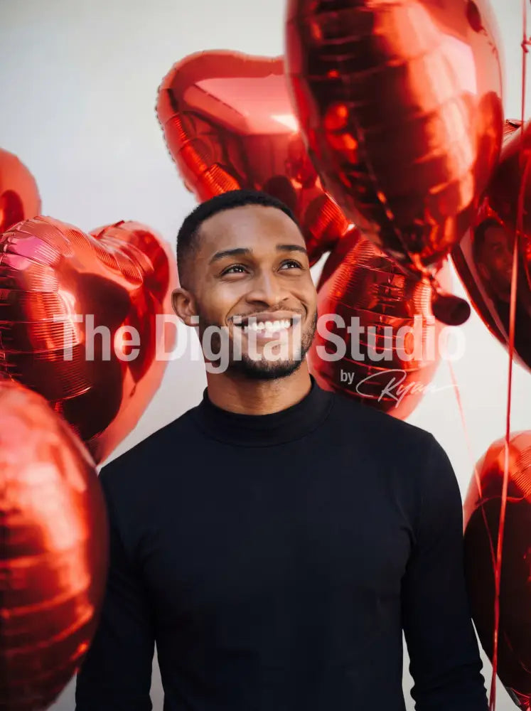 Heart Eyes Balloon – Black Outfit Edit
